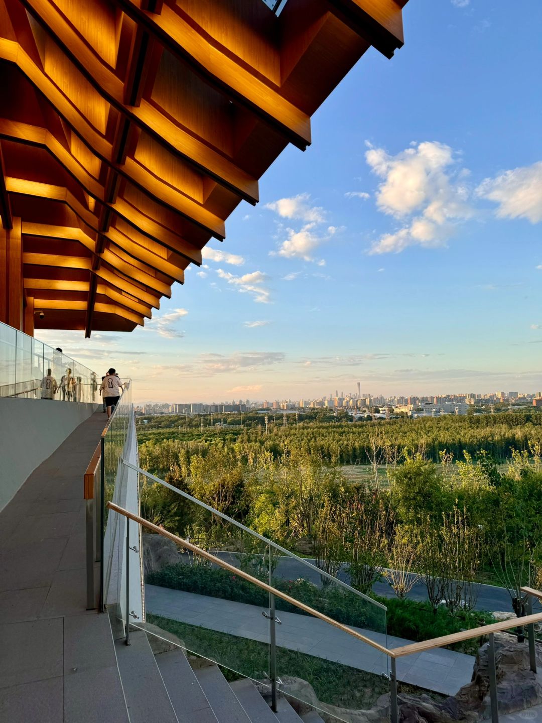 Beijing/Tianjin-Appreciating the urban scenery of Beijing from the observation deck of Nanyuan Forest Wetland Park