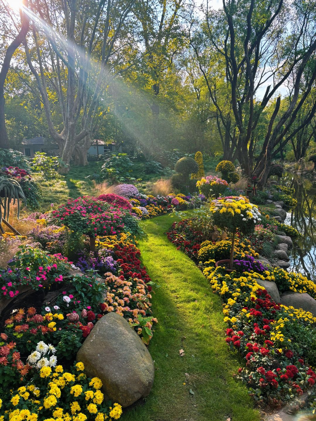 Jiangsu/Zhejiang/Shanghai-Gongqing Forest Park is as beautiful as Monet's garden in his paintings