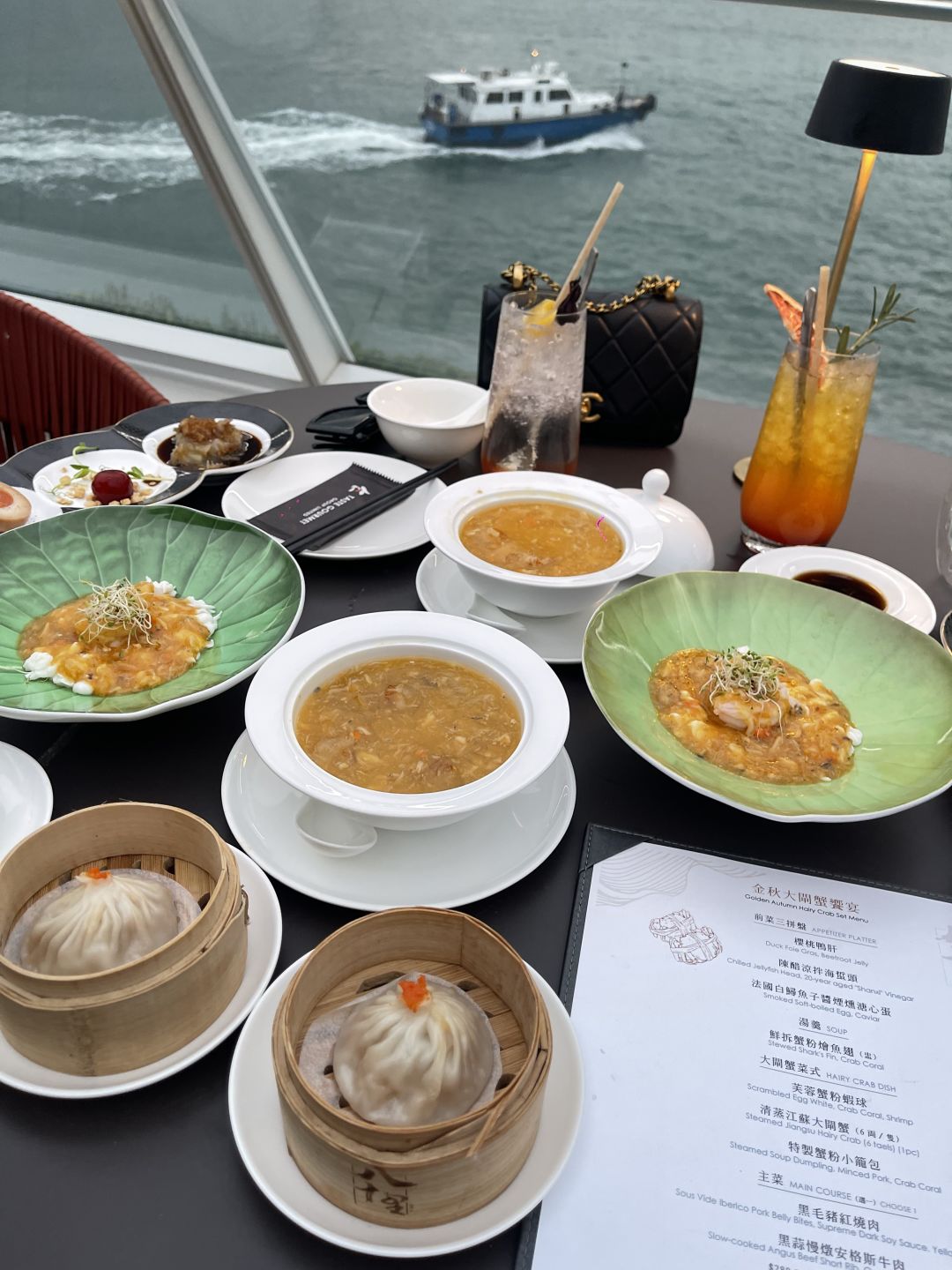 Hong kong-Hong Kong Harbour City restaurant: Enjoy a 270 degree panoramic view of Victoria Harbour and delicious hairy crabs