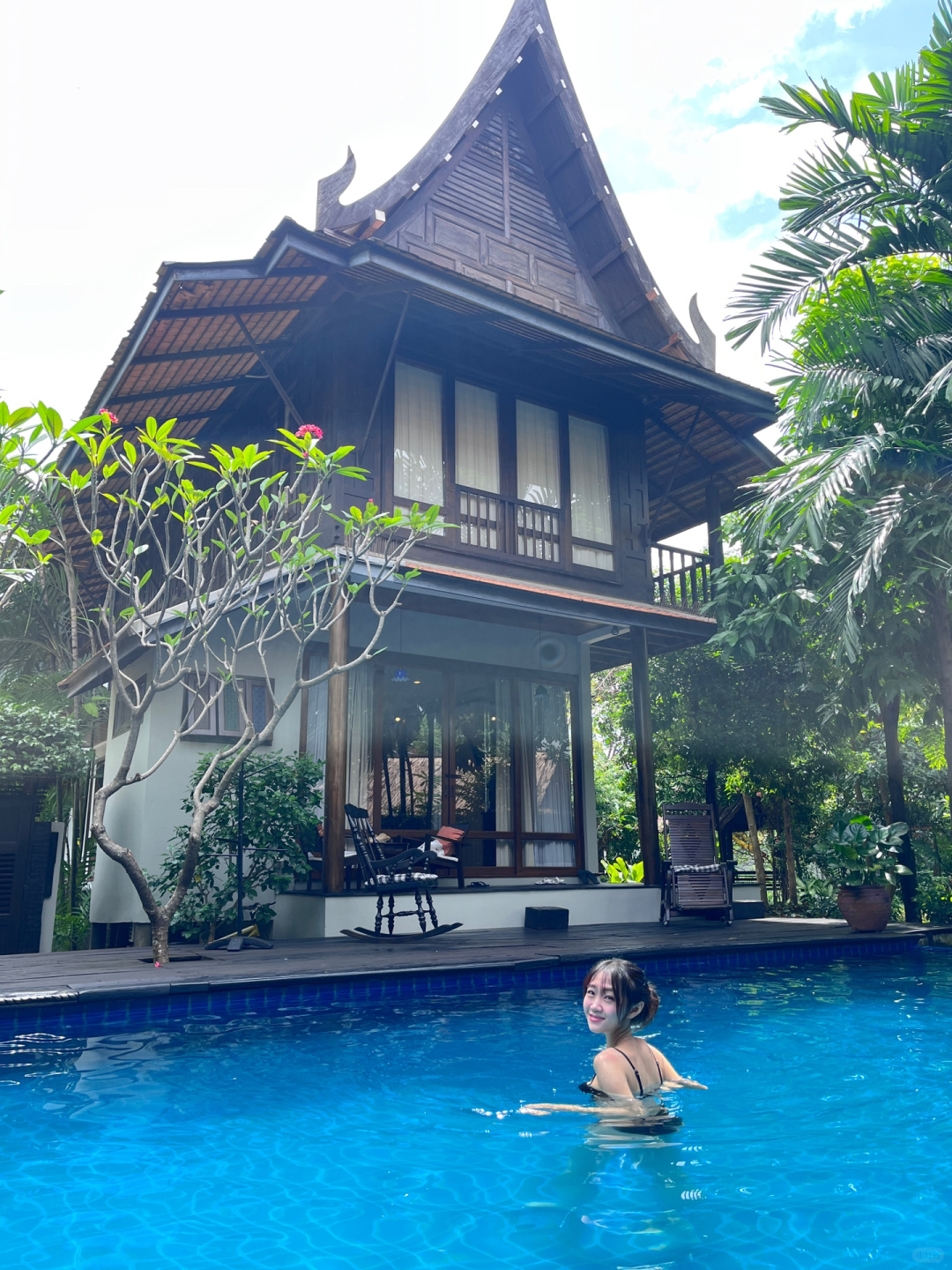 Bangkok-Quite natural thai poolside suite onnut, the most satisfying B&B hotel for traveling and staying in Bangkok