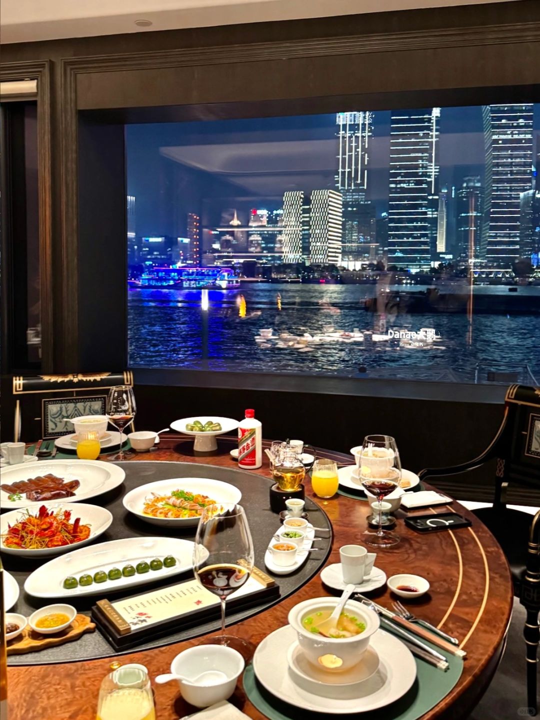 Jiangsu/Zhejiang/Shanghai-Shanghai Bund Night View Restaurant, the best all-round butler style service in Shanghai！