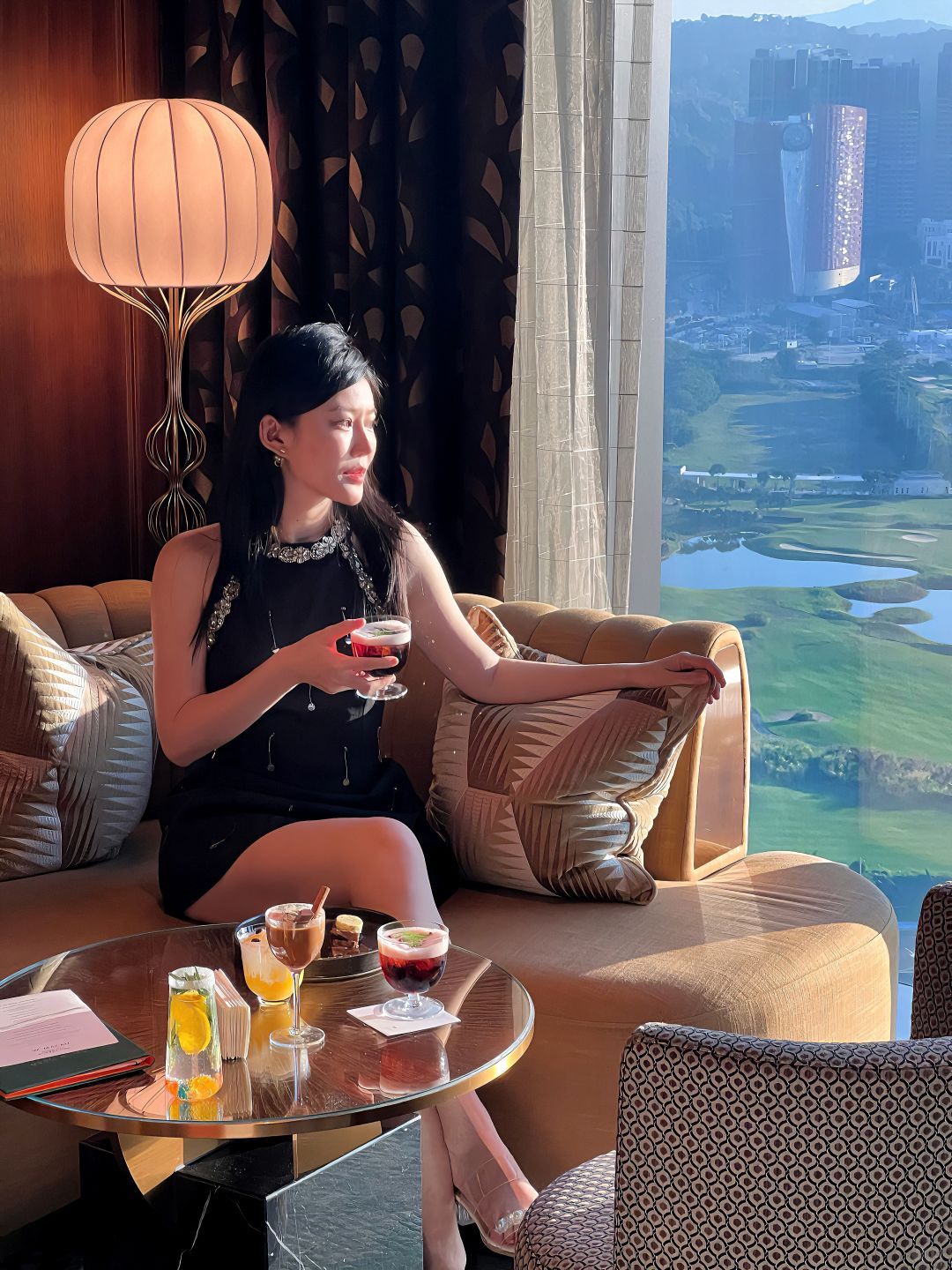 Macao-Experience the stunning afternoon tea at Blind Tiger Bar on the rooftop of W Hotel Macau