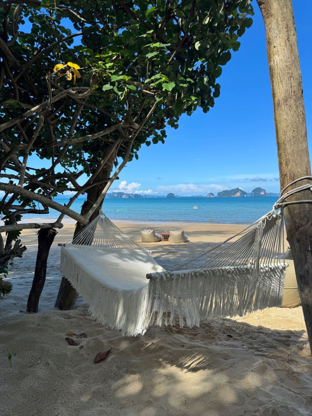 Krabi-The Tubkaak Krabi Boutique Resort Hotel, beautiful Thai architecture and hammocks by the sea