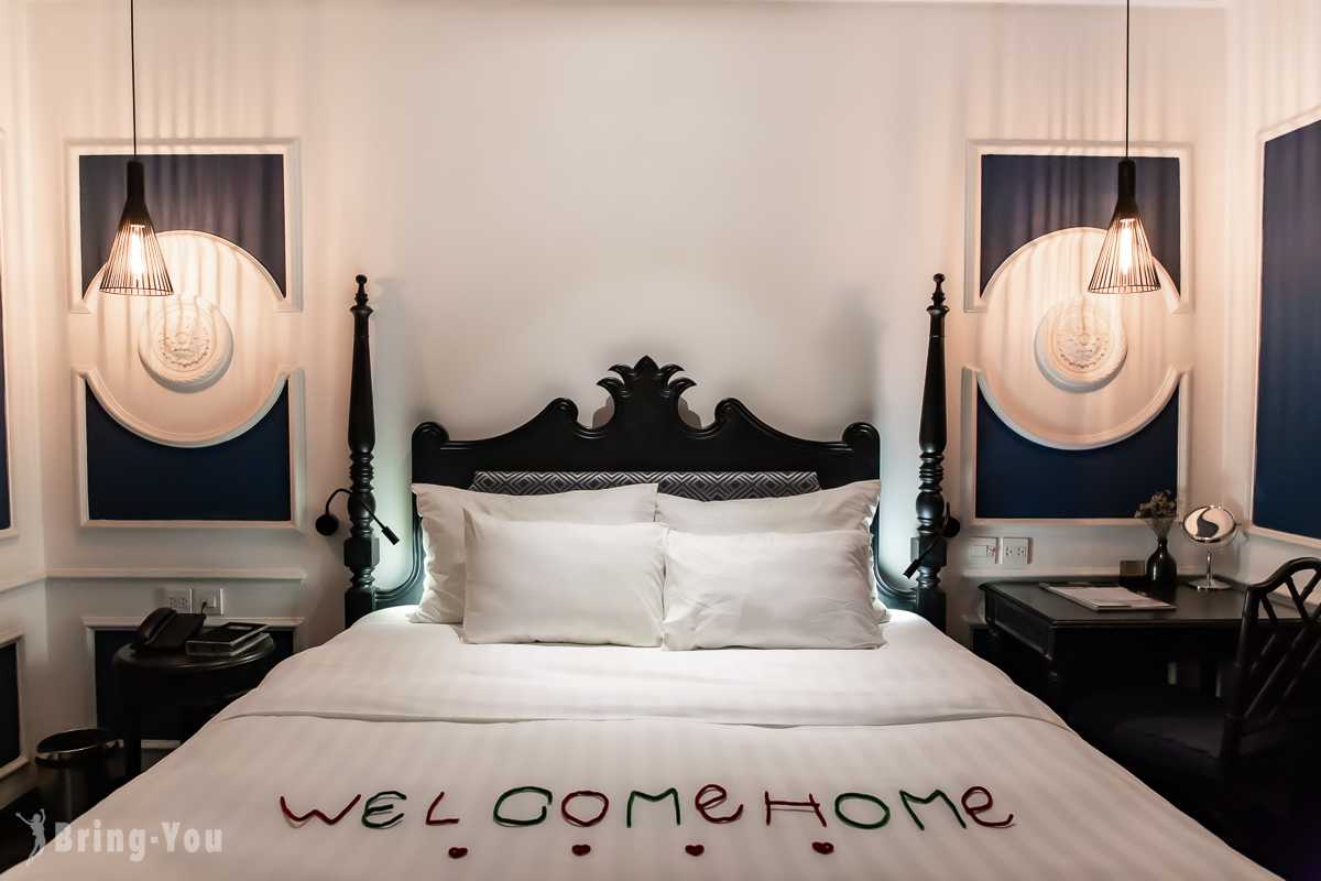 Hanoi-JM Marvel Hotel & Spa, an affordable hotel in Hanoi's Old Quarter, features a rich black European style