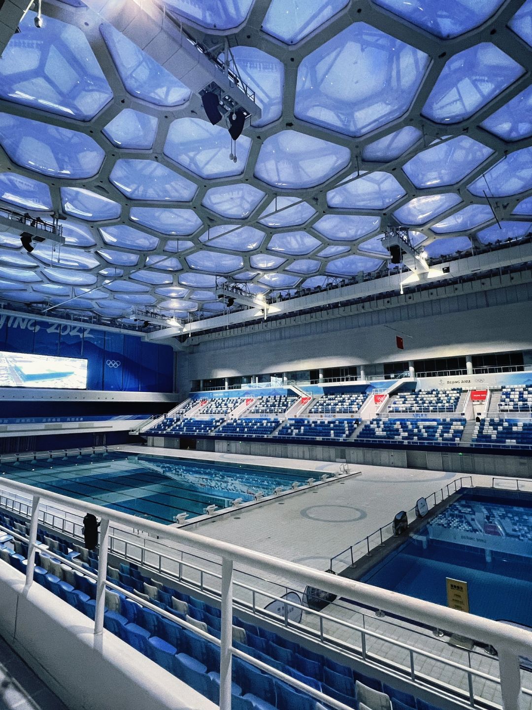 Beijing/Tianjin-The Water Cube of Beijing Olympic Park, a blue miracle in winter!