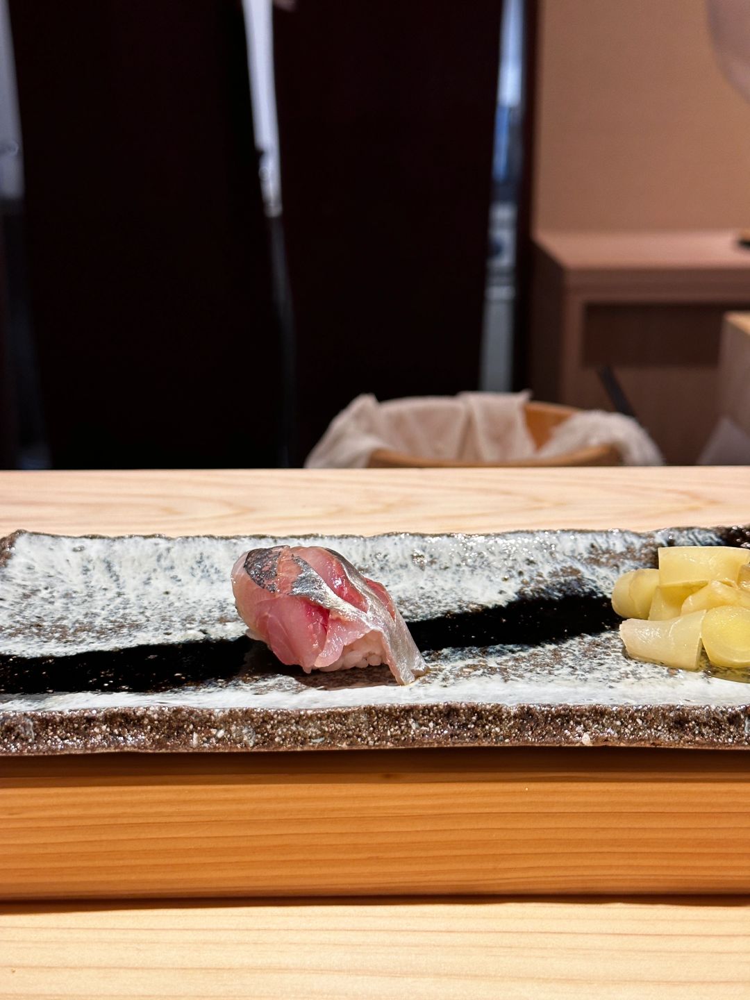 Osaka-Omakase with full emotional value：a journey to delicious food-- Thick-cut tuna with salmon roe,Hairy crab