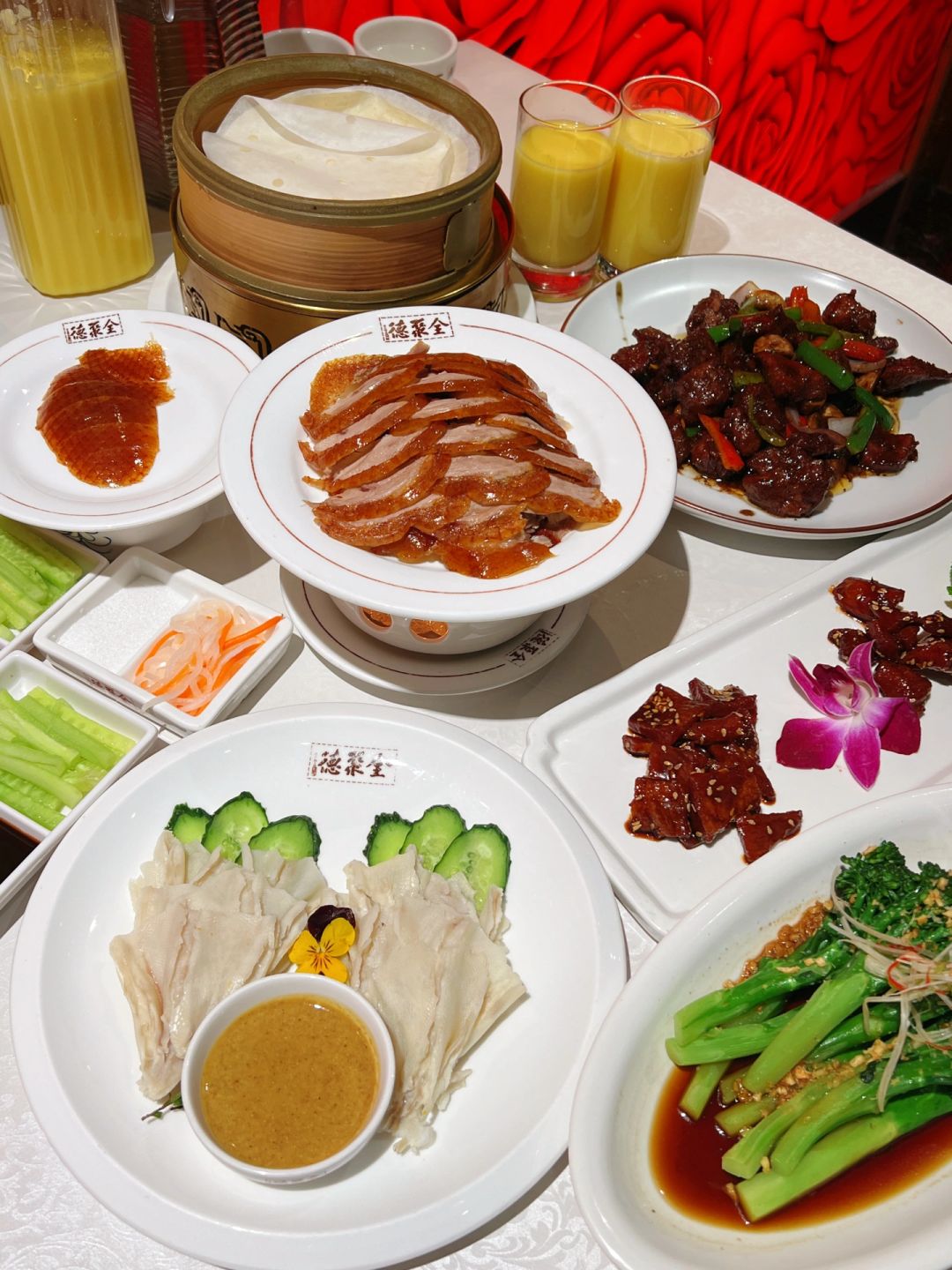 Beijing/Tianjin-To eat Beijing roast duck, you have to choose a time-honored brand Quanjude restaurant！