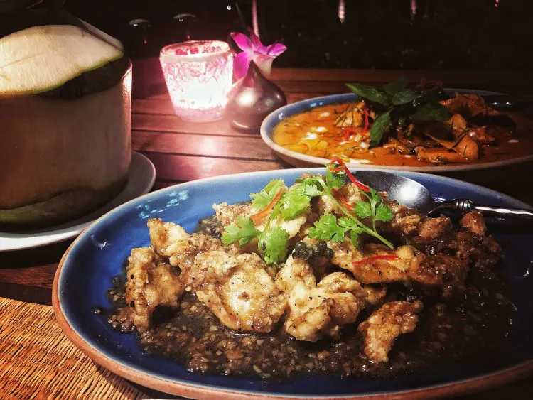 Krabi-Krabi Spice and Rice Restaurant, taste red curry chicken and green pepper fried chicken