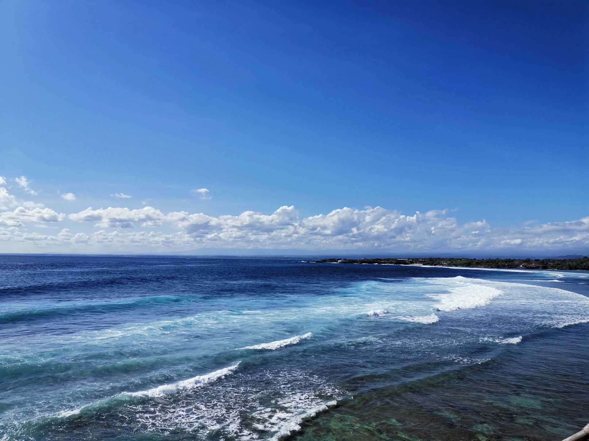 Bali-Indonesia's Lembongan Island, a romantic route for couples traveling in Bali