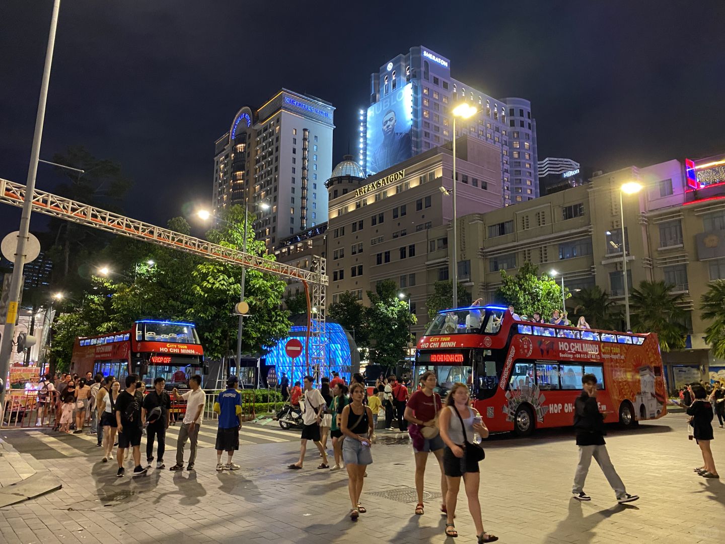 Ho Chi Minh-Pham Ngu Lao Street in Ho Chi Minh City, Vietnam, is a sex paradise for single men