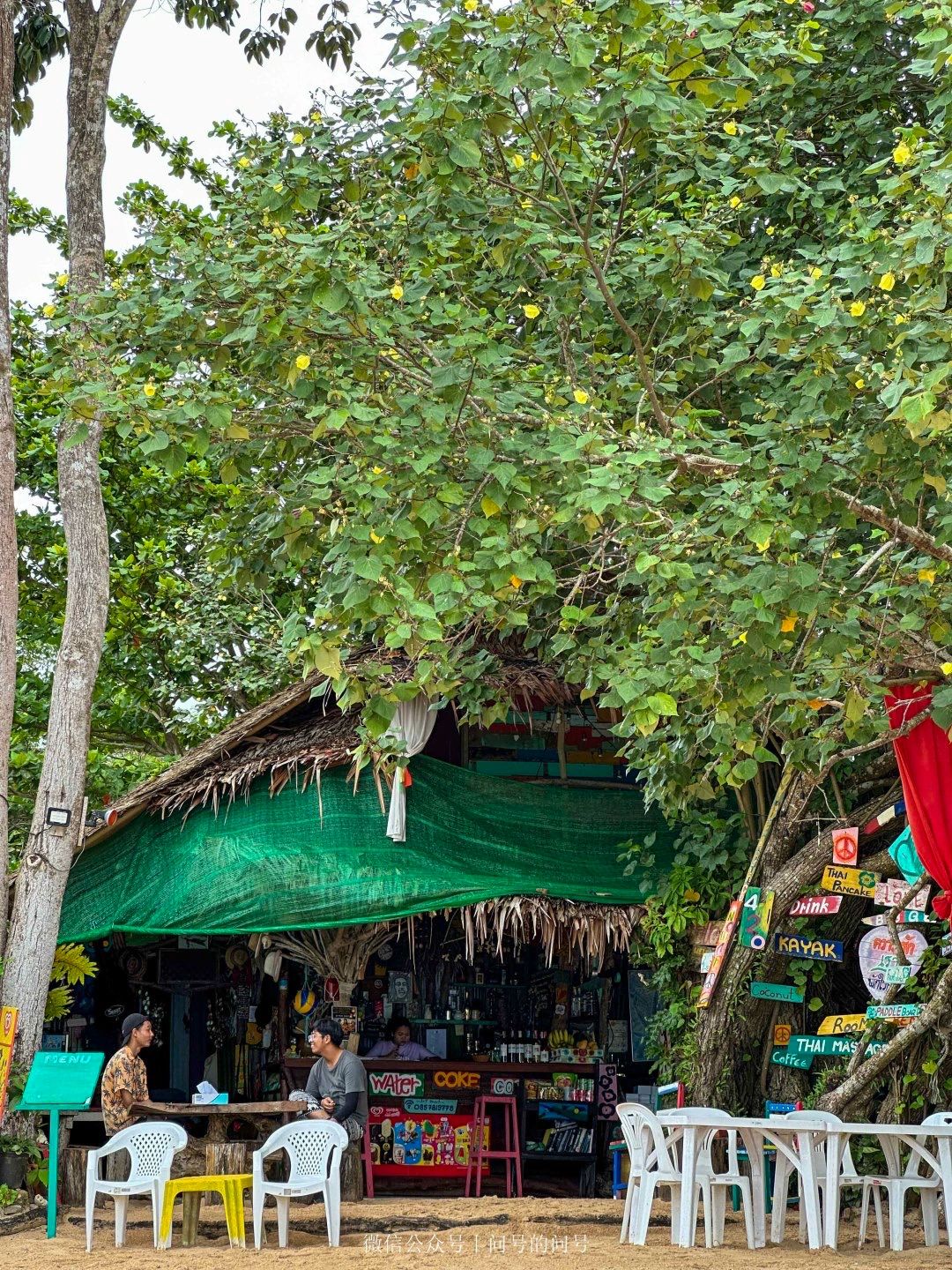 Krabi-Joy Beach Cafe, an open-air restaurant/bar next to the beach in Ao Nang, Krabi, Thailand