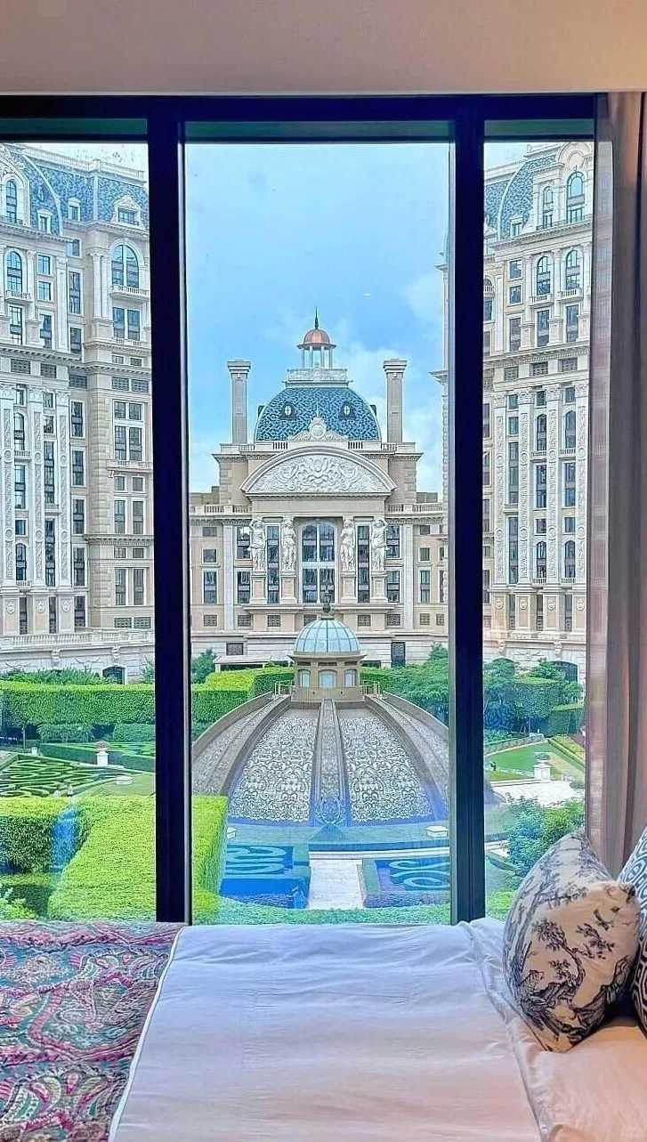 Macao-Garden view room at Grand Lisboa Hotel in Macau, a castle hidden in the garden