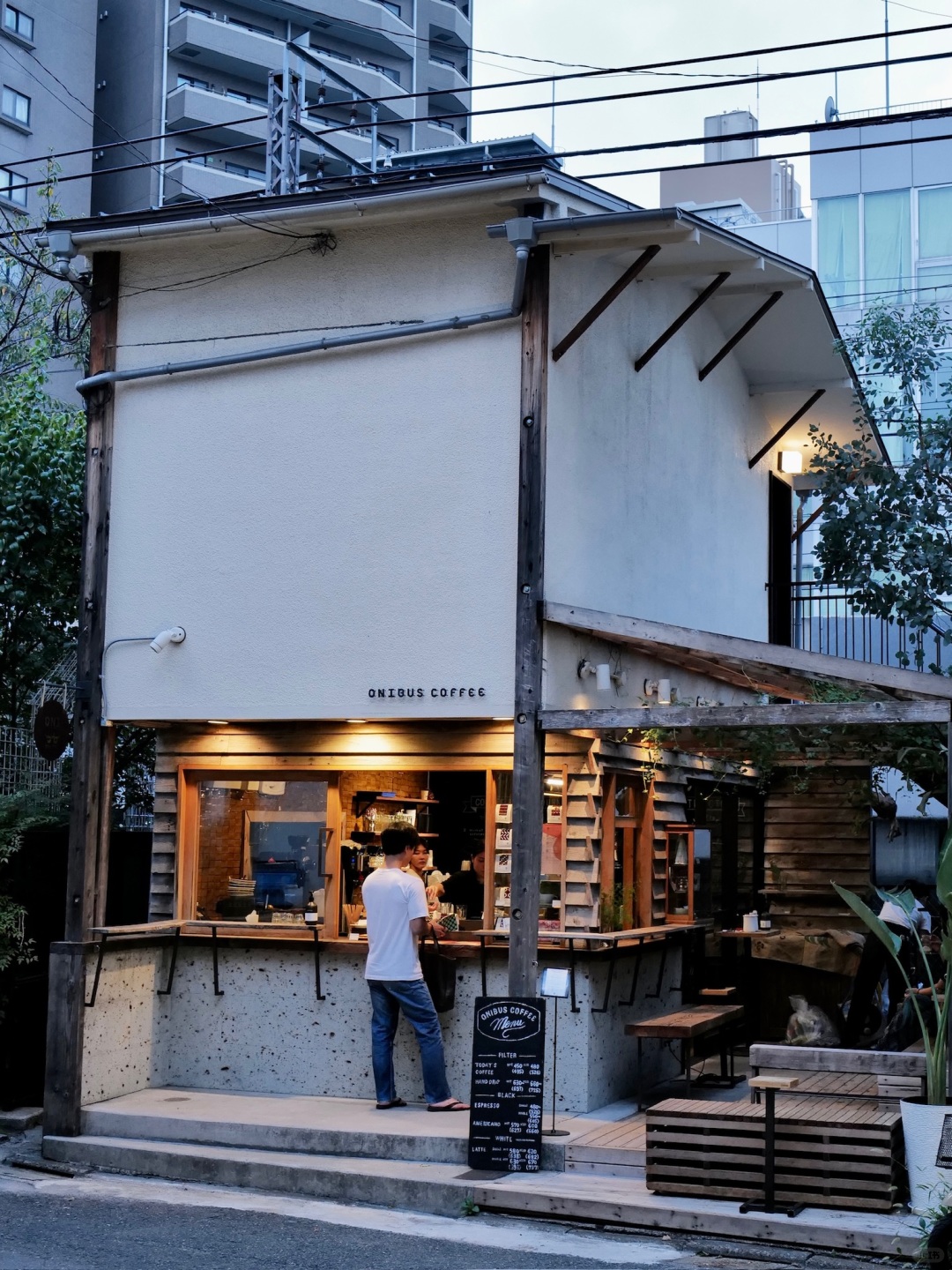 Tokyo-Exploring Tokyo's Top Coffee Shops:Leaves Coffee Roasters,KOFFEE MAMEYA Kakeru ,GLITCH COFFEE