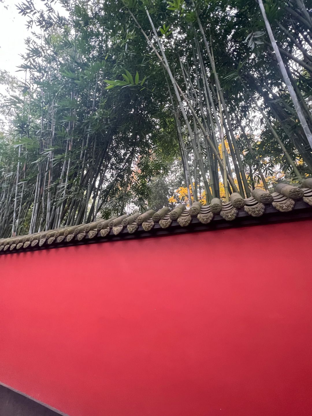 Sichuan-Wuhou Temple in Chengdu,  Emperor Zhao Lie and Zhuge Liang of the Han Dynasty are both here!