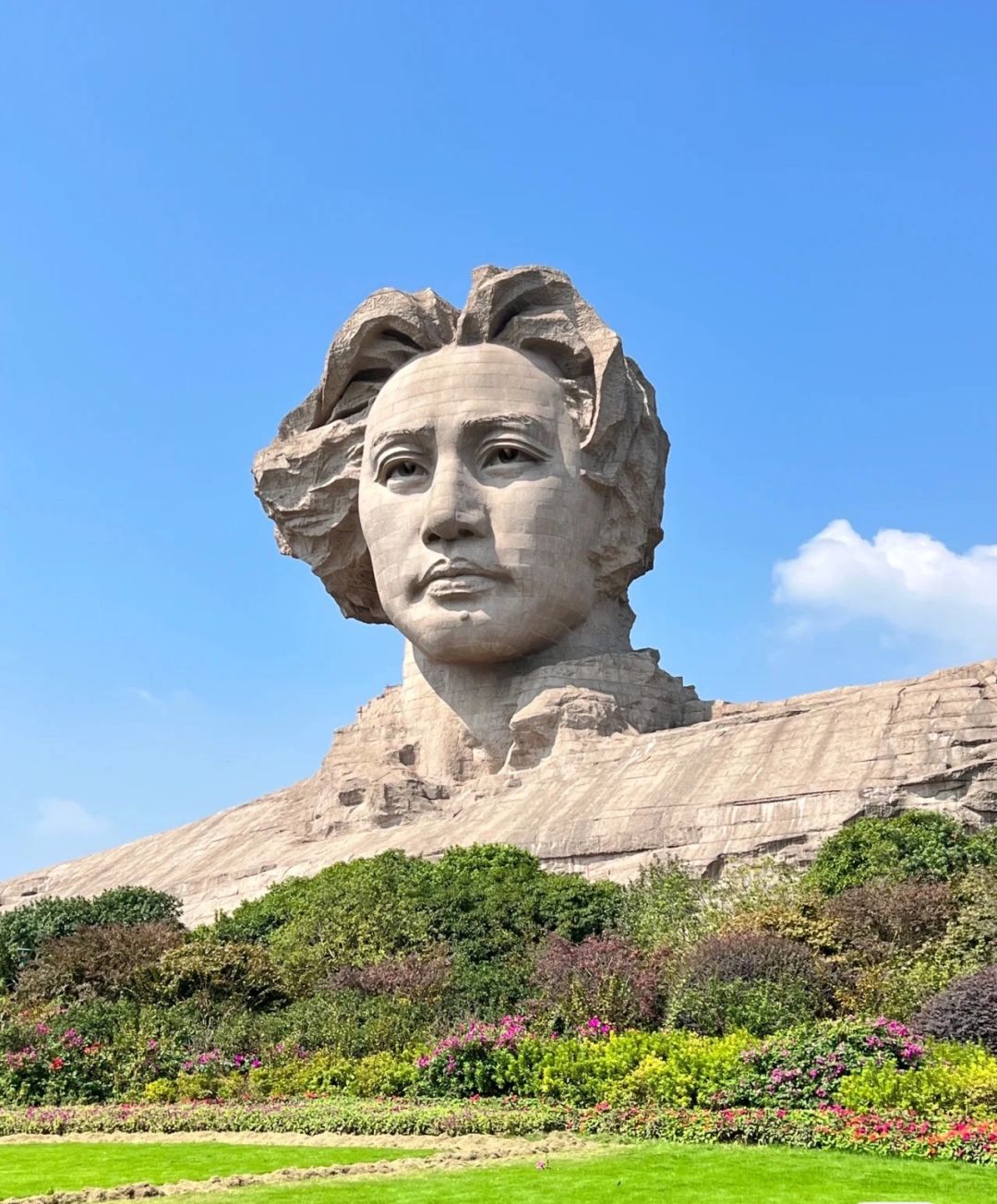 Changsha-Juzizhou, The most famous attraction in Changsha, the perfect fusion of statue art and historical heritage!