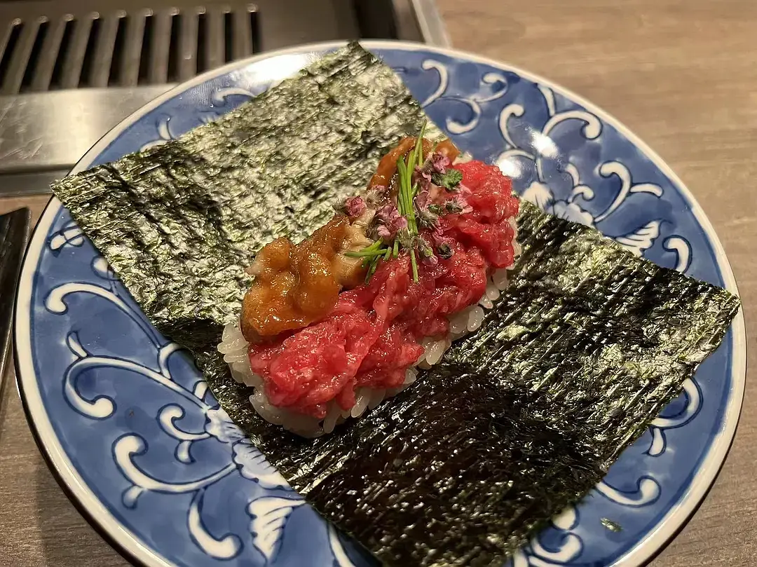 Tokyo-USHIGORO:a yakiniku chain store in GINZA and Nishi-Azabu with apanese-style shabu-shabu, sukiyaki