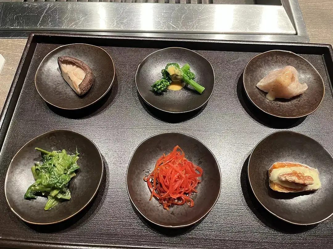 Tokyo-USHIGORO:a yakiniku chain store in GINZA and Nishi-Azabu with apanese-style shabu-shabu, sukiyaki