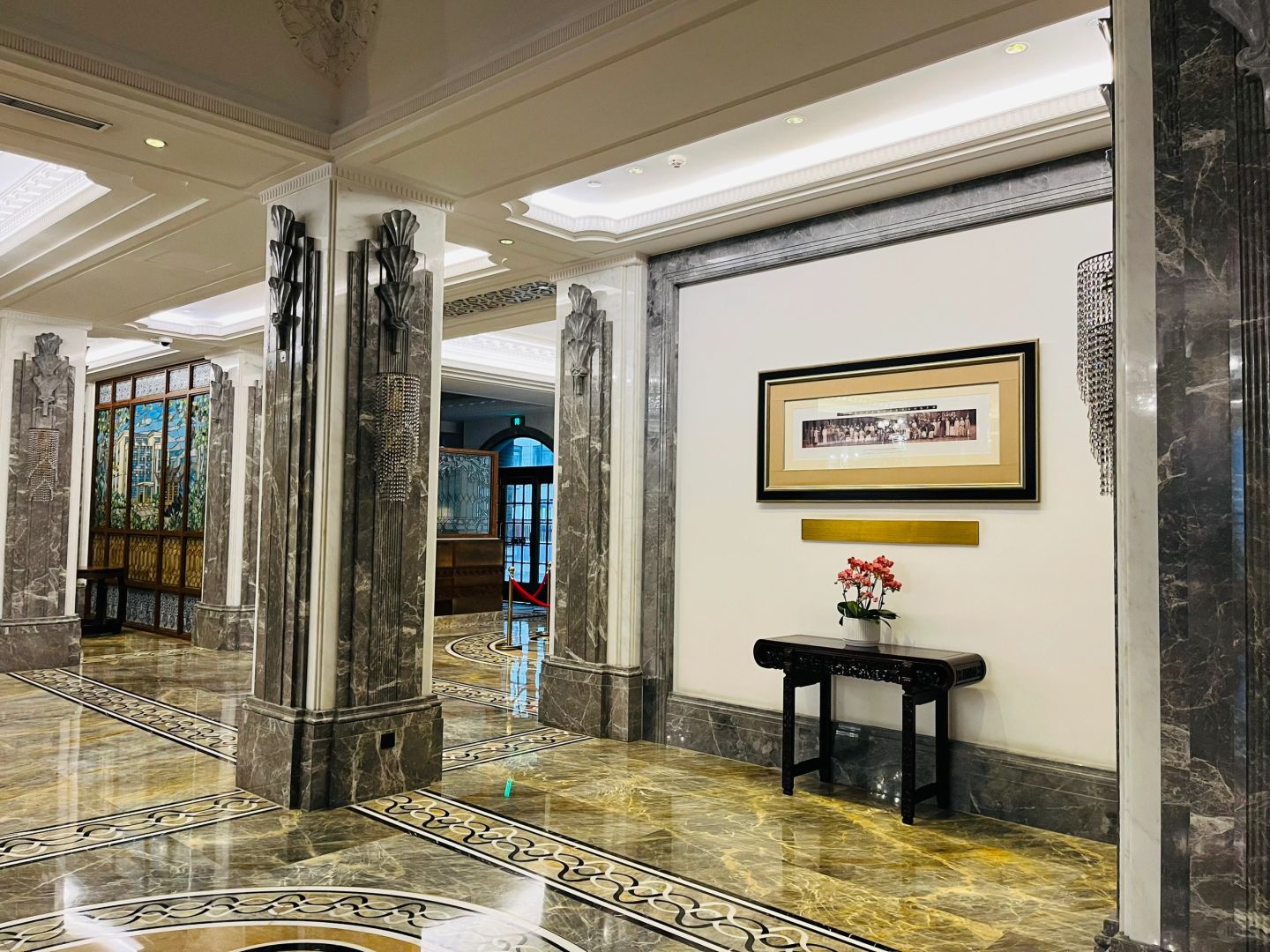 Jiangsu/Zhejiang/Shanghai-Feel the history at Shanghai East Lake Hotel