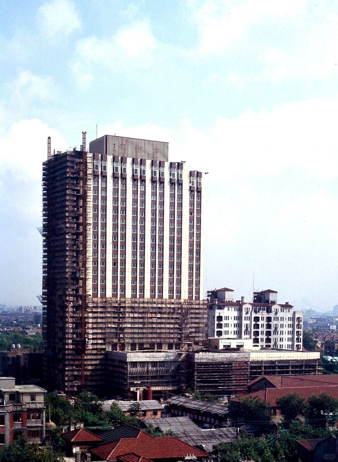 Jiangsu/Zhejiang/Shanghai-How would this design of Shanghai Hotel be rated today?