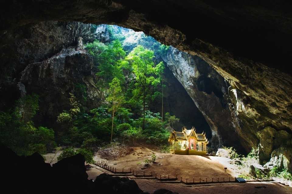 Hua Hin-Tham Phraya Nakhon, Natural cave on a small island in Phraya Sam Roi Yot National Park, Hua Hin