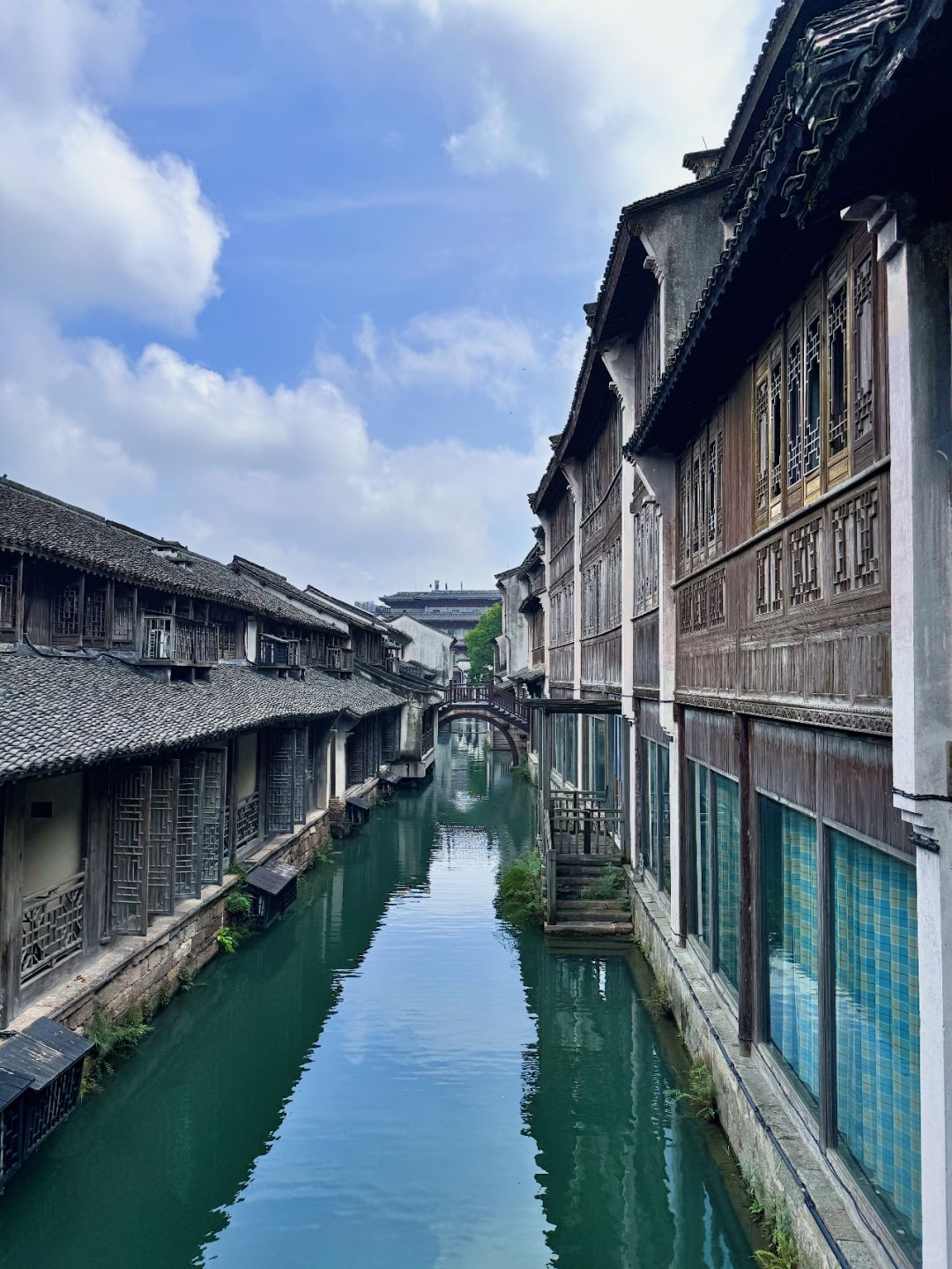 Shanghai/Hangzhou-Wuzhen, Jiangsu is filled with an atmosphere reminiscent of Chinese landscape paintings!