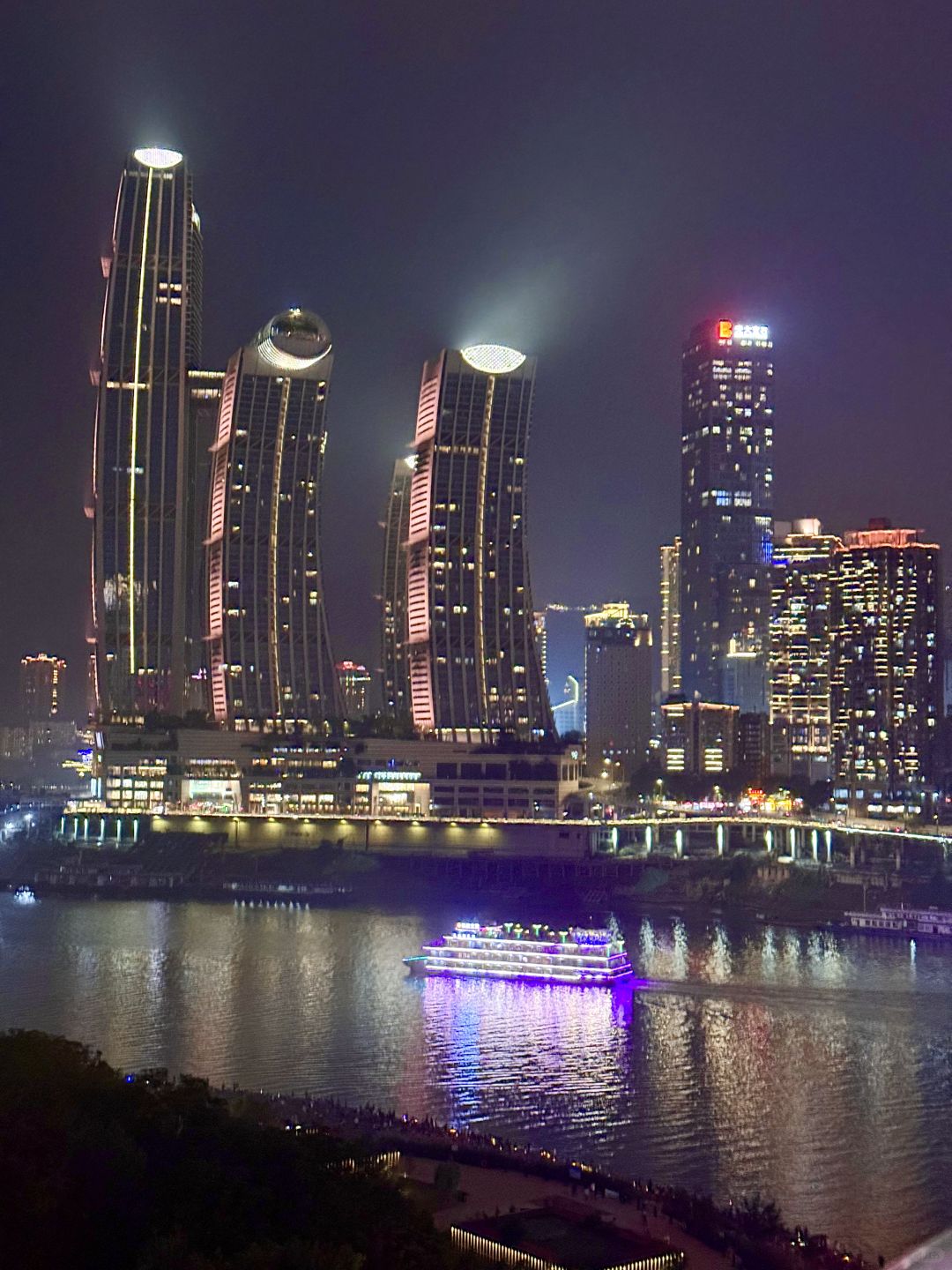 Sichuan-I thought Hongya Cave was already beautiful...until I saw Chongqing’s night scenery！