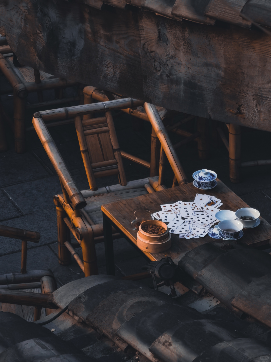 Sichuan-Chengdu Dongmen Shijing Teahouse, where locals drink tea, play cards, eat, and chat!