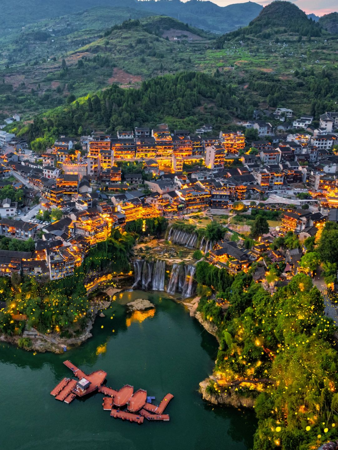 Hunan-Furong Town, Hunan | The primitive life of the Miao ethnic group is clear at a glance, maintaining a primitive ecological lifestyle!