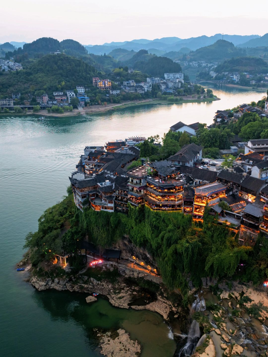 Hunan-Furong Town, Hunan | The primitive life of the Miao ethnic group is clear at a glance, maintaining a primitive ecological lifestyle!