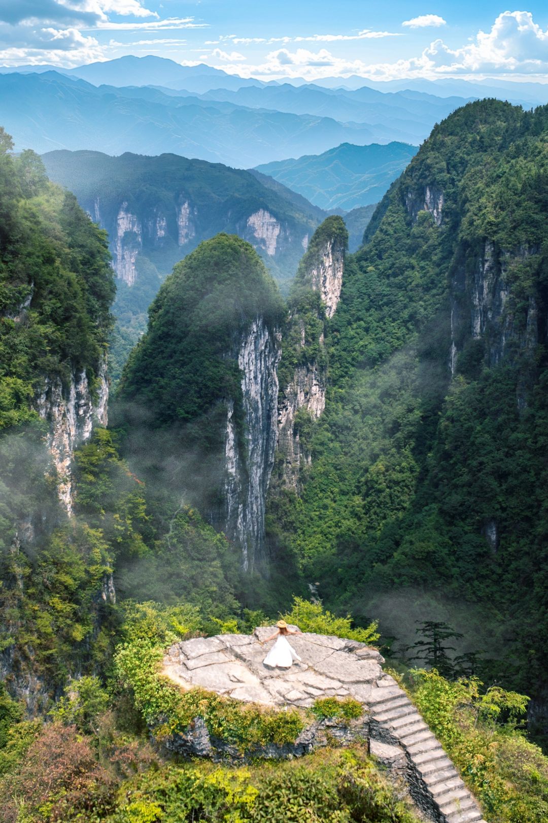 Hunan-If I come to Hunan, I prefer the mysterious and charming Xiangxi to the crowded Changsha！