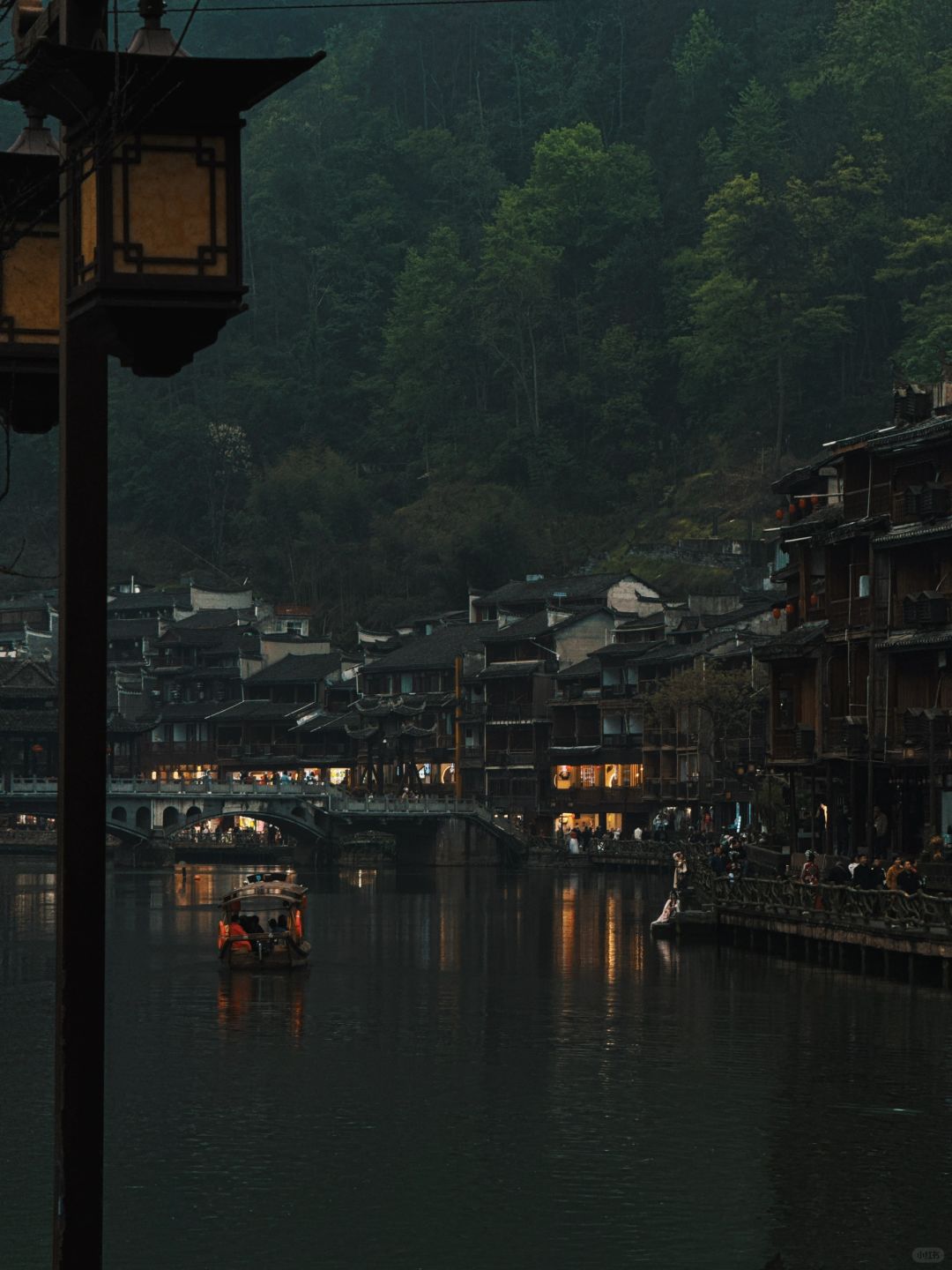 Hunan-The serious commercialization impact of Fenghuang Ancient City in Hunan Province needs to be taken seriously!