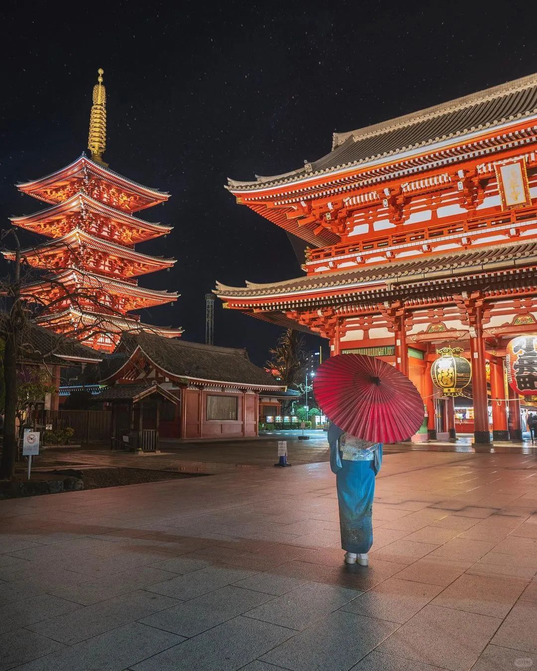 Tokyo-Free travel guide to Sensoji Temple:Thunder Gate,Treasure Gate,Five-Storied Pagoda,Guanyin Hall