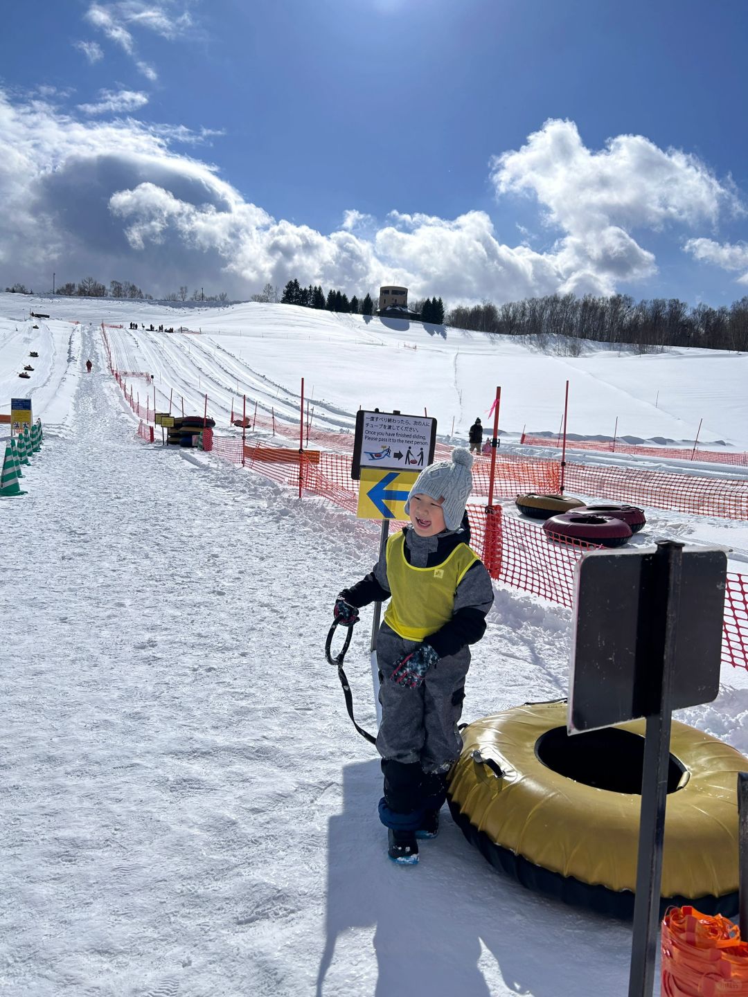 Sapporo/Hokkaido-Takino Suzuran Hillside Park:cost-effective to tire slide freely unlimitedly with great order