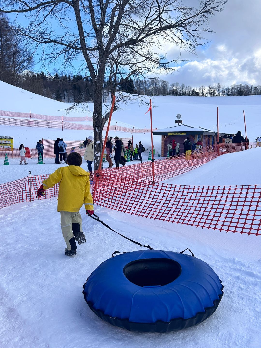 Sapporo/Hokkaido-Takino Suzuran Hillside Park:cost-effective to tire slide freely unlimitedly with great order