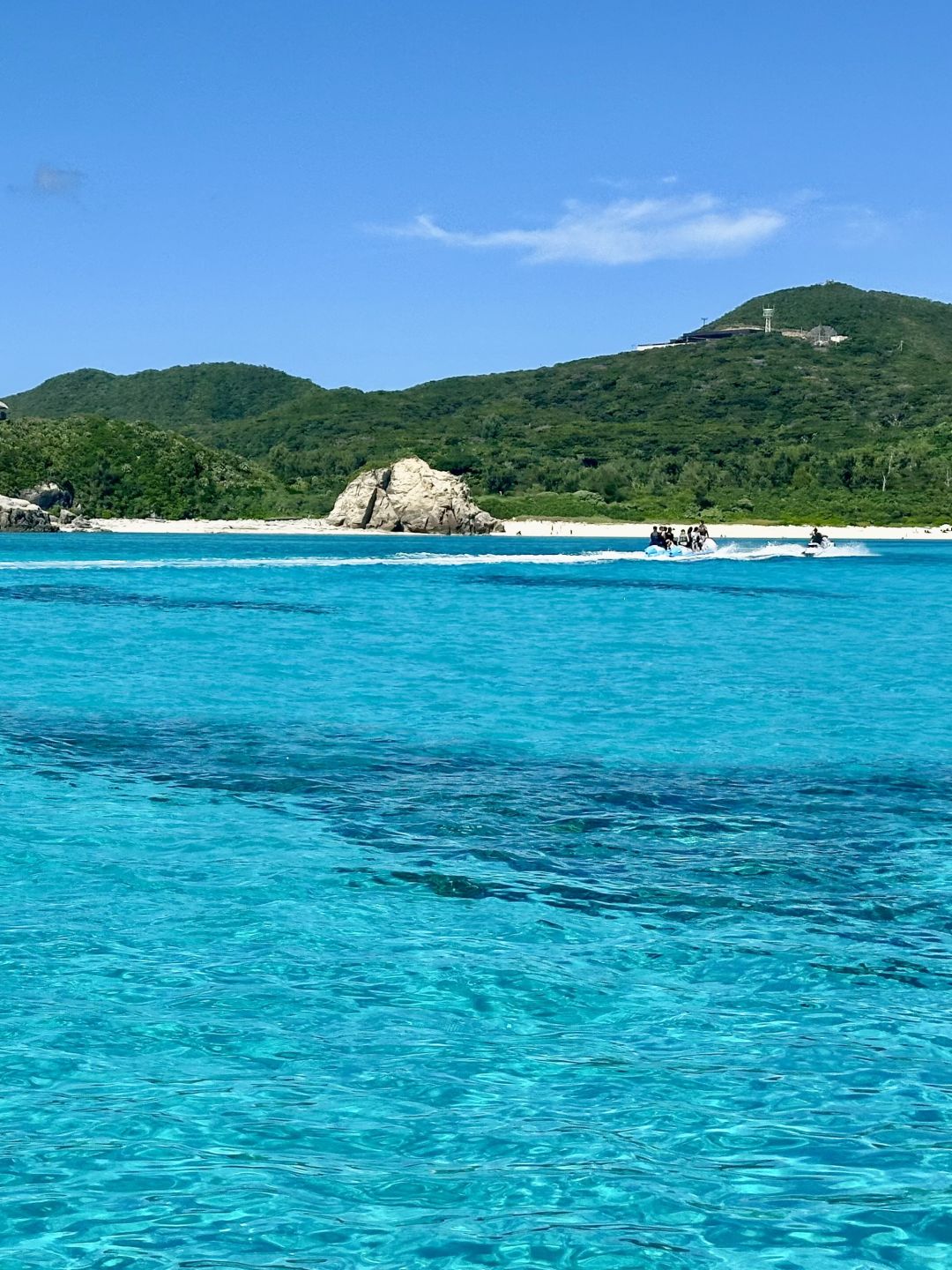 Okinawa-3-hour direct flight to the Glass Sea：Nagaru Island,Tokashiki Island and Zamami Island