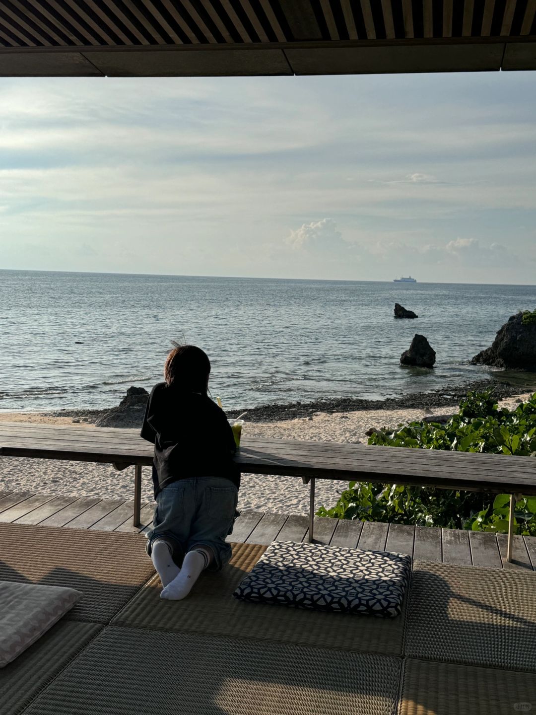 Okinawa-Aesthetic ceiling shop in Japan-luxury hotel developed by Hoshino Resorts