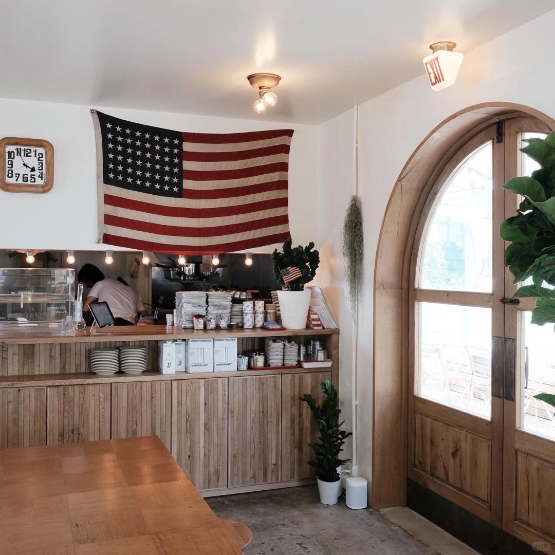 Okinawa-Country American Retro Cafe:cute 𝐊𝐢𝐧𝐠 𝐒𝐢𝐝𝐞 𝐁𝐑𝐄𝐀𝐊𝐅𝐀𝐒𝐓 𝐚𝐧𝐝 𝐁𝐔𝐑𝐆𝐄𝐑,super American country style