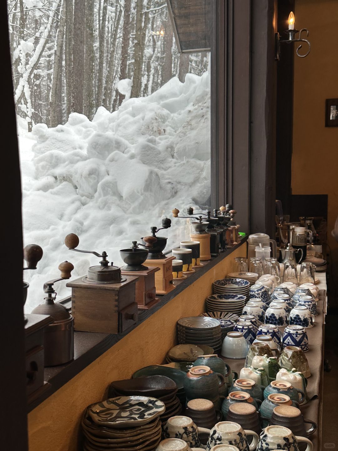 Sapporo/Hokkaido-Walk from  New Furano Prince Hotel to Forest Time,enjoy drinking a cup of coffee ground by yourself and the snow view