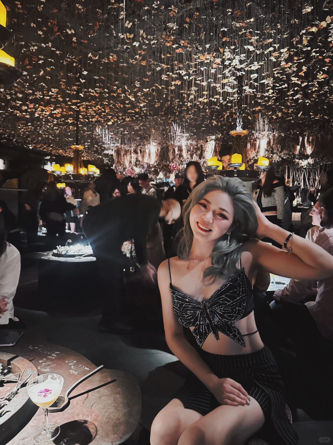 Hong kong-The Iron Fairies Bar in Hong Kong, 🦋many butterflies and wishing bottles, dancing unconsciously