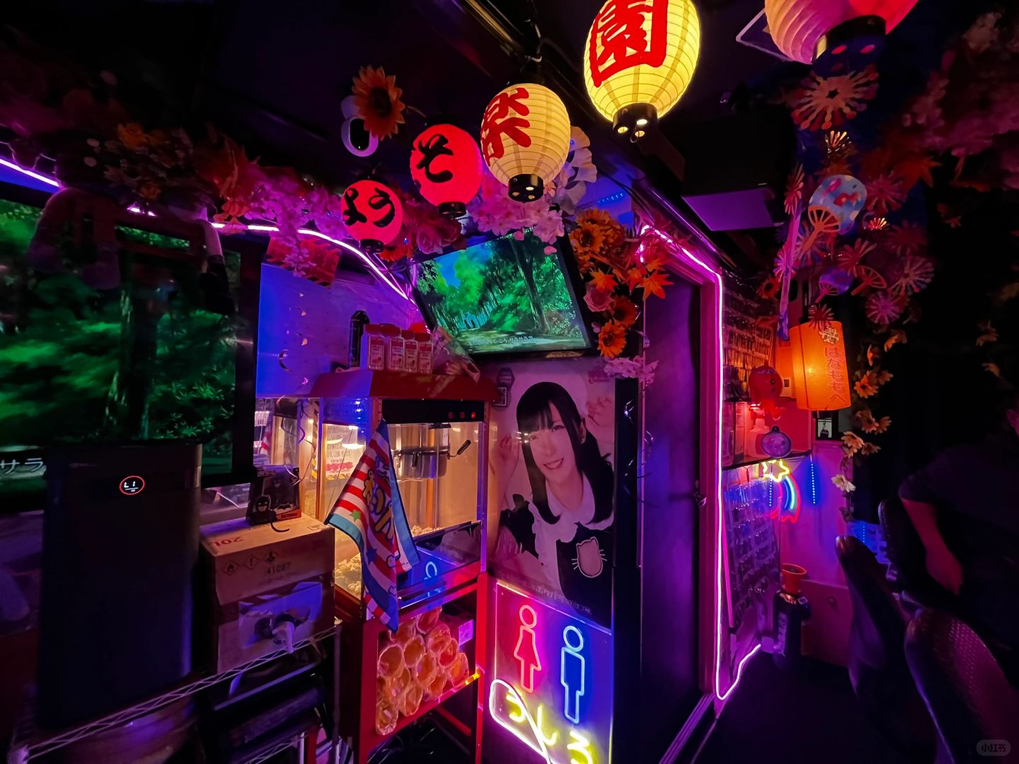 Tokyo-There is a girls bar (はなもも) near Matsuda Station, a 3-minute walk 