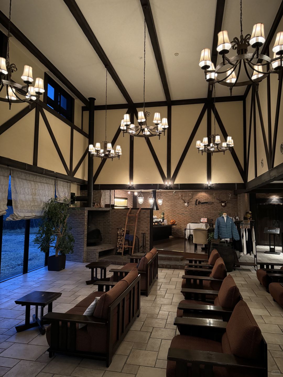 Sapporo/Hokkaido-Give La Vista Snow Mountain Hotel a like