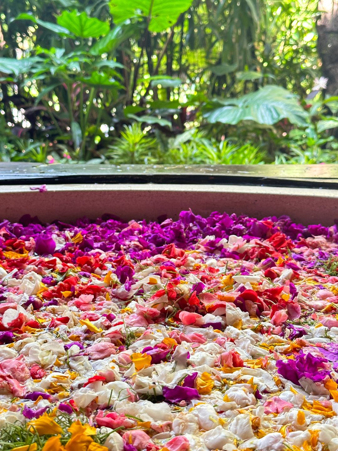 Bali-Kaveri Spa Flower Bath for Couples in Ubud, Bali, Do you want having sex in the bathtub?