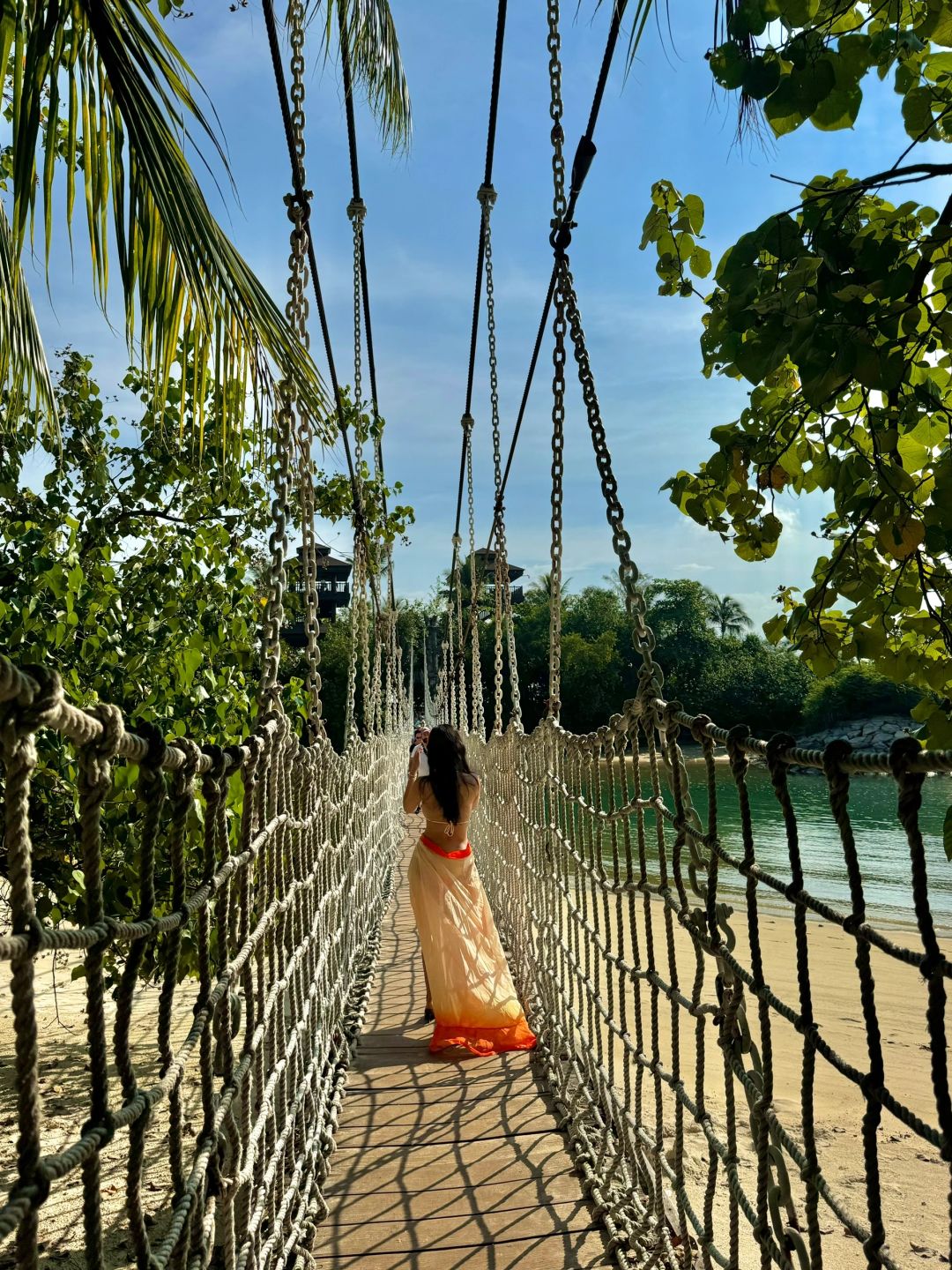 Singapore-Palawan Beach in Singapore feels like a vacation, overlooking Mount Faber and the Strait