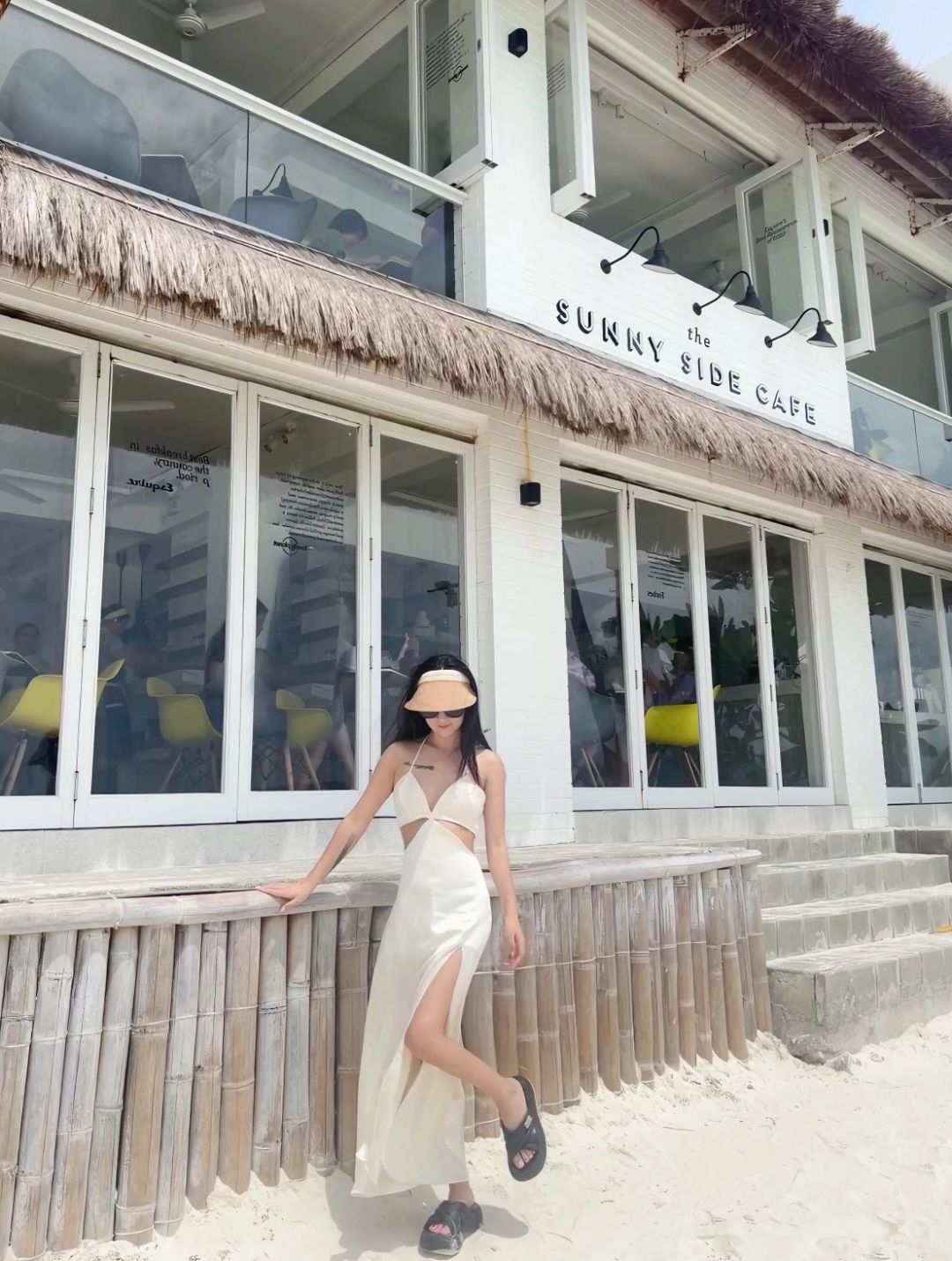 Boracay-The Sunny Side Cafe, the most beautiful coffee shop on Boracay Island in the Philippines