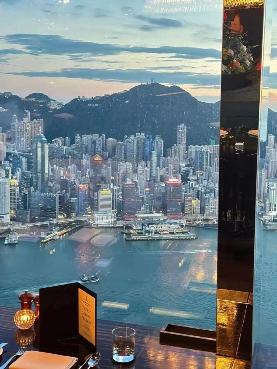 Hong kong-The Ritz-Carlton, Hong Kong, with the dazzling night view of Central just outside the window