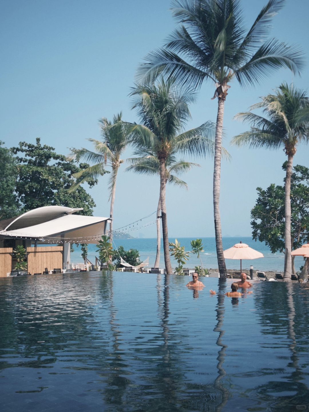 Krabi-Nong Thale Beyond Krabi, a super beautiful seaside hotel with its own private beach