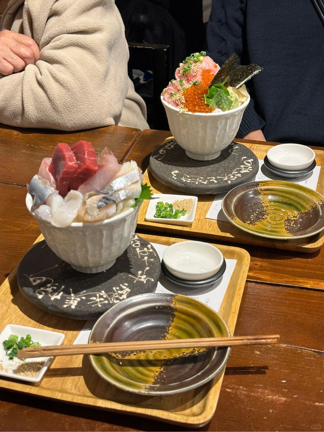 Sapporo/Hokkaido-Shihachi Fresh Fish Store, Sapporo, Hokkaido, cheap delicious eel rice and sashimi fans