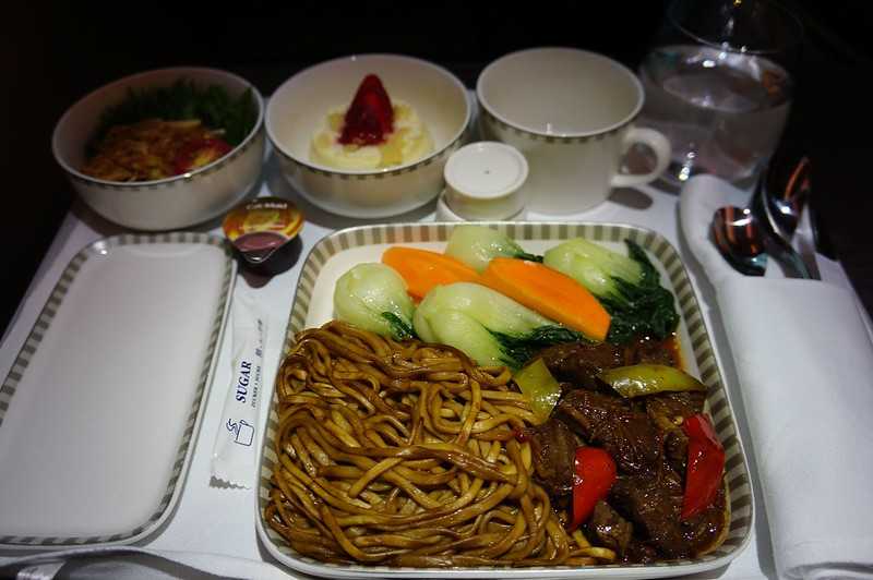 Singapore-Singapore Airlines Bangkok-Singapore 787-10 Dreamliner Business Class First Experience (SQ983 BKK-SIN)