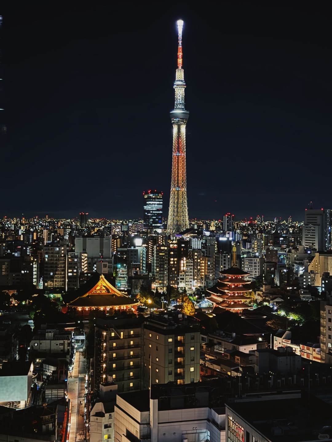 Tokyo-Asakusa View Hotel next to Sensoji Temple, you can see the Tokyo Skytree from your room