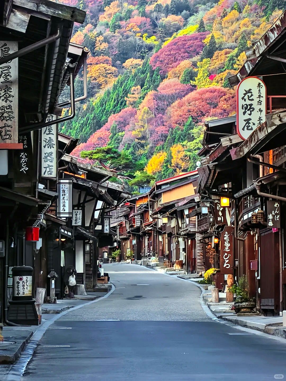 Osaka-Osaka, Japan is a charming tourist destination. Try the various delicacies of Dotonbori